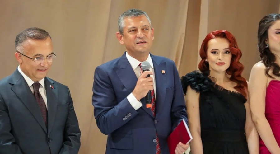 Özgür Özel, Gaziantep'te nikah törenine katıldı