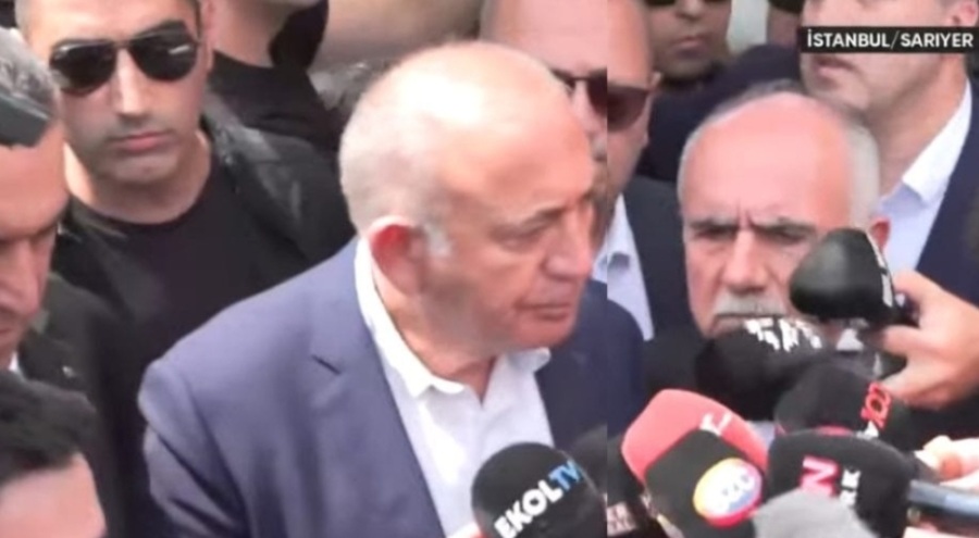 Kayyum Gürsel Tekin CHP İstanbul İl Başkanlığı önünde!