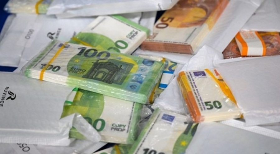 Euro yeniden zirveye oynuyor