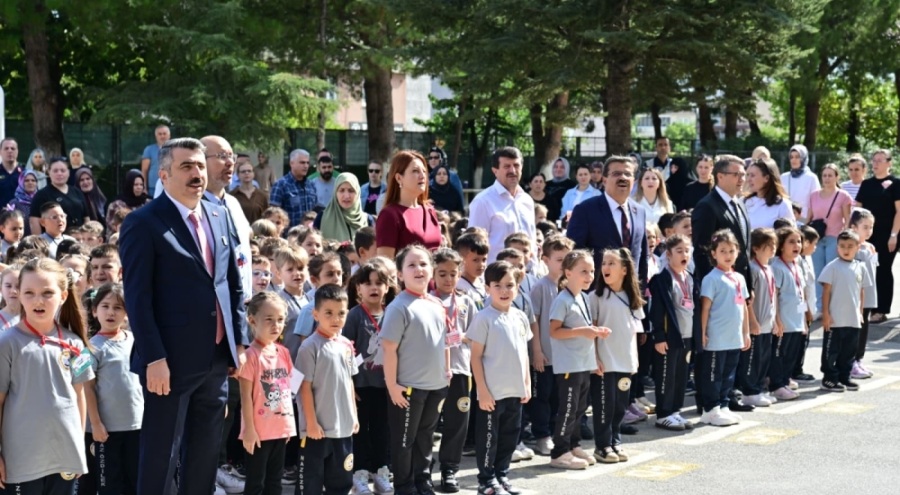 Yıldırım Belediye Başkanı Oktay Yılmaz'dan öğrencilere altın öğütler