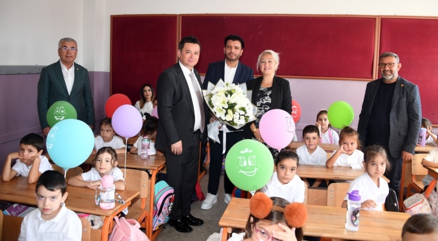 Osmangazi Belediye Başkanı Erkan Aydın'dan öğrencilere ilk ders sürprizi