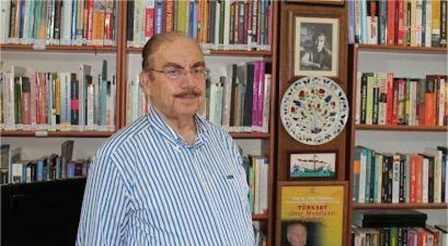 Eski Bakan Agah Oktay Güner hayatını kaybetti
