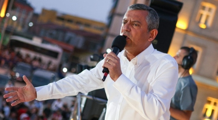 CHP lideri Özgür Özel: İmamoğlu'nu betona gömdürtmem