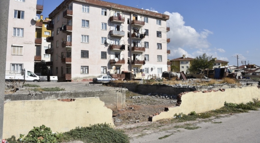 Karacabey Belediyesi'nden mahallelere yerinde çözüm hamlesi