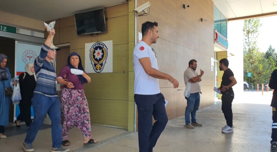 Bursa'da parmaklarını salça makinesine kaptırdı
