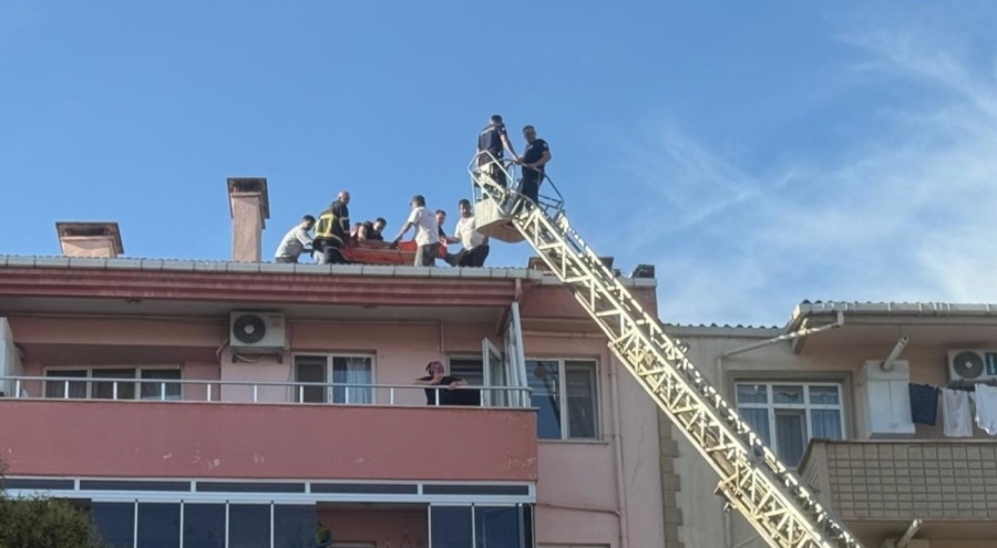 Çatı tamiratı sırasında kalp krizi geçiren usta yaşamını yitirdi