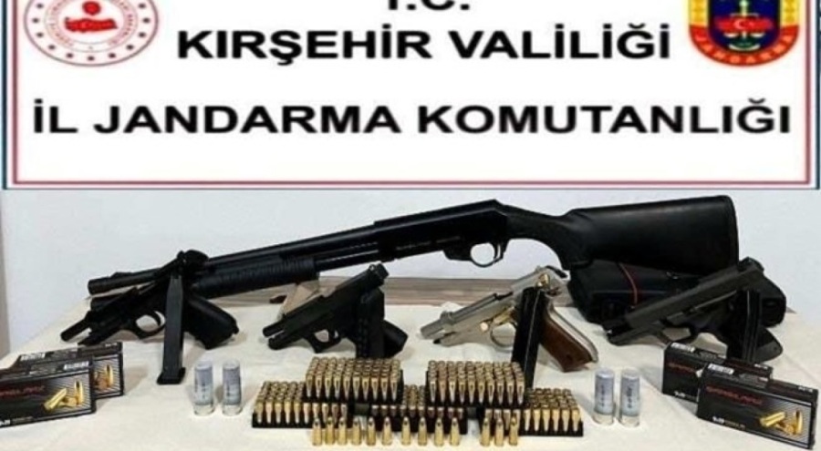 Kırşehir'de ruhsatsız silah operasyonu