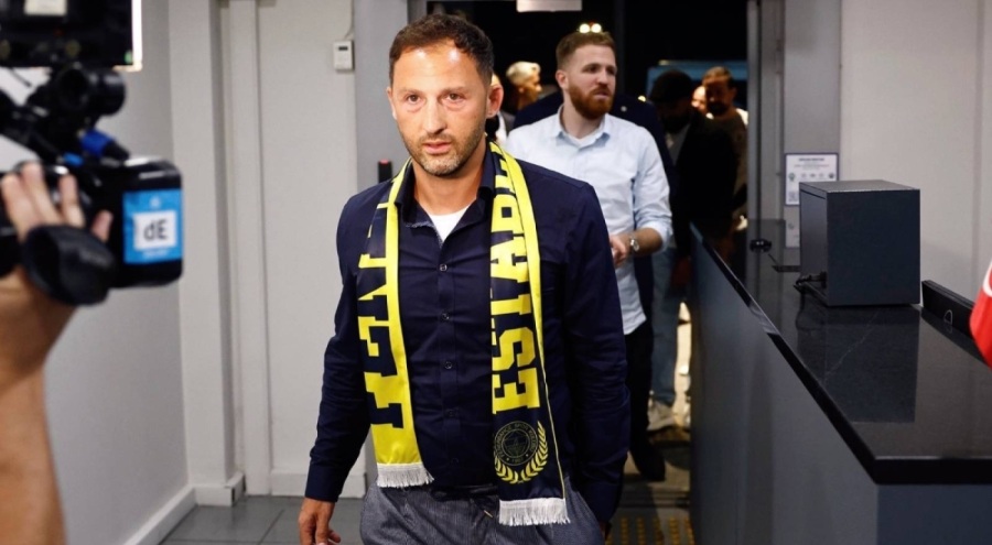 Fenerbahçe'nin yeni teknik direktörü: Gelen teklifi duyduğumda tamamen farklı hissettim