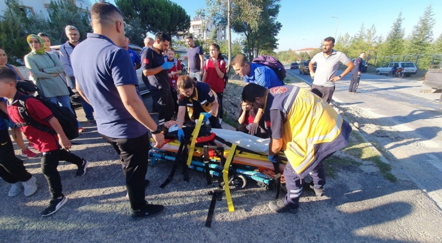 Öğrenci servisi kaza yaptı: 9 yaralı