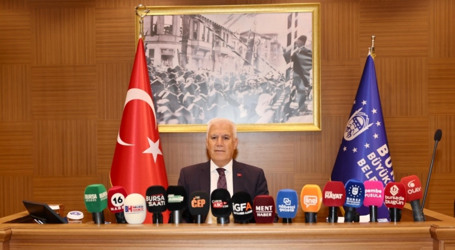 Bursa Büyükşehir Belediye Başkanı Bozbey: "Bursa'mızın kurtuluşu kutlu olsun"