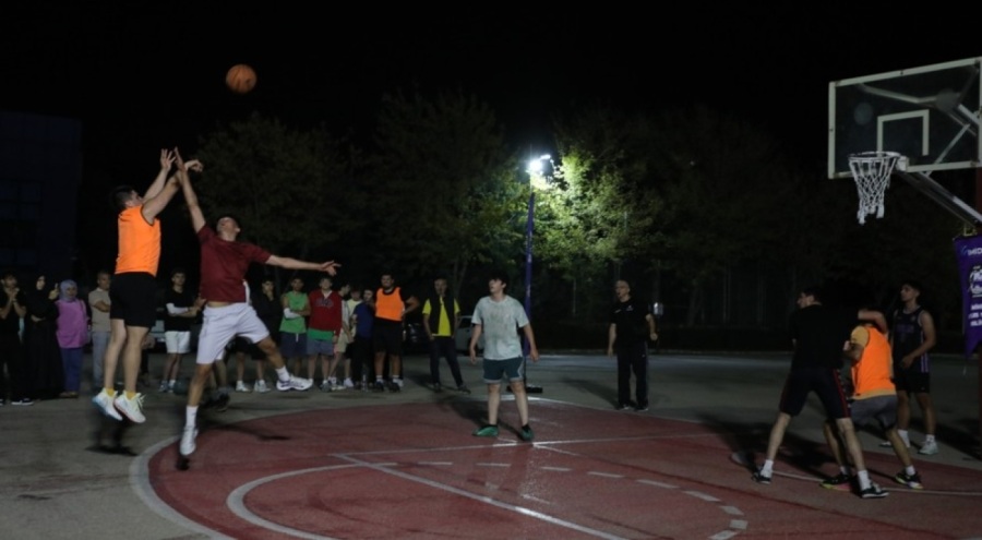Sokak basketbolunda kupalar sahiplerini buldu
