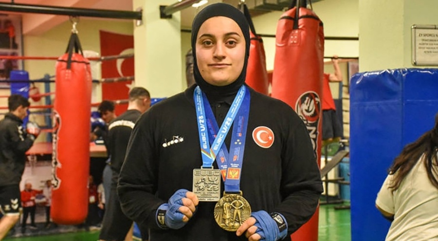Milli boksör Şeyma Düztaş, Dünya Boks Şampiyonası'nda bronz madalya kazandı