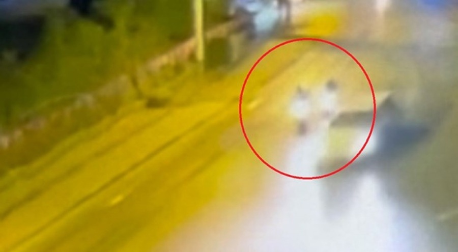 Bursa'da boş yolda iki motosikletli kaza yaptı!