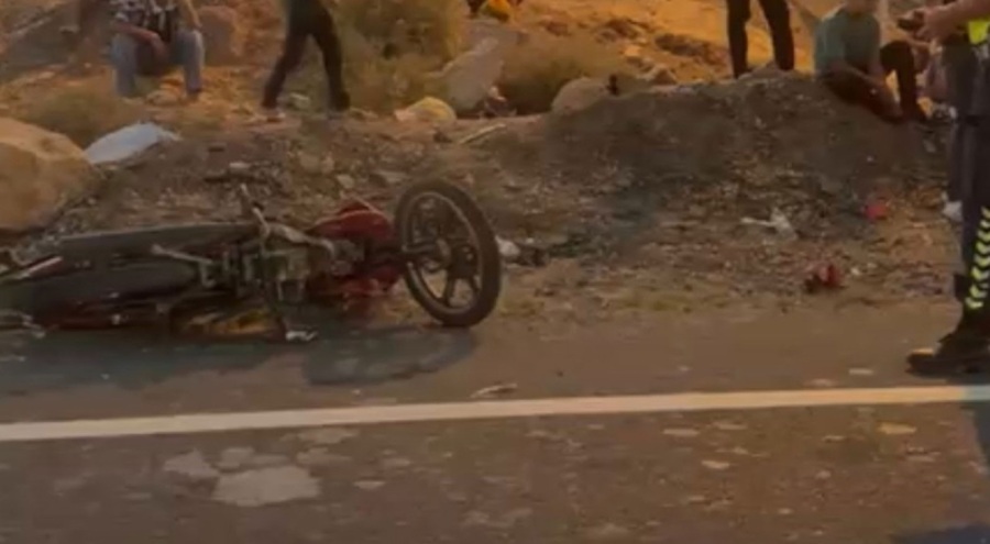 Devrilen motosikletin sürücüsü hayatını kaybetti