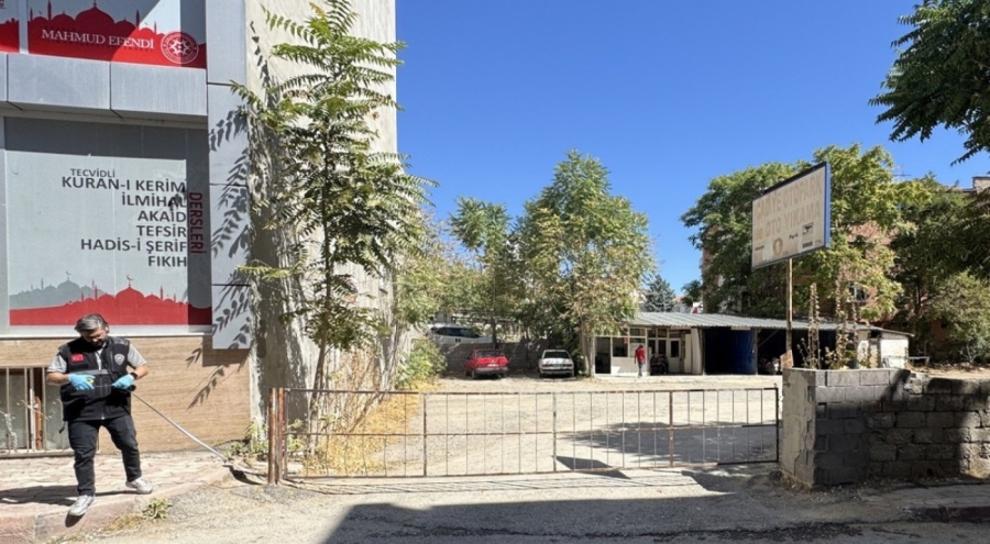 Otoparka pompalı tüfekli saldırı