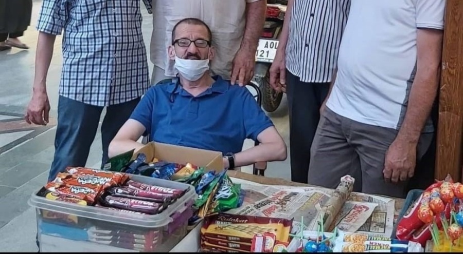 Bursa'da engelli seyyar satıcıya hırsız şoku