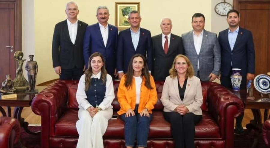 CHP'nin Bursa ekibi Özgür Özel'le bir araya geldi!