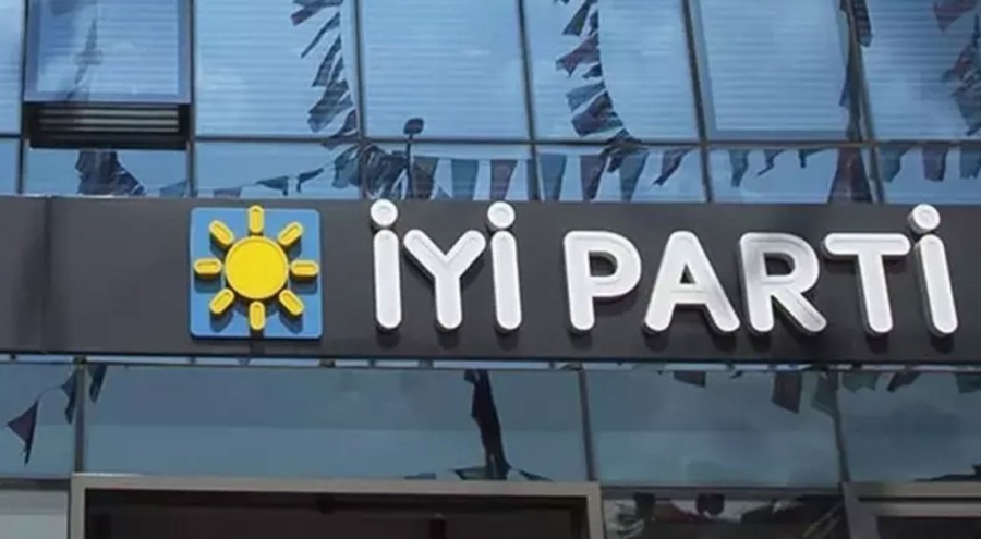 İYİ Parti'de istifa depremi!