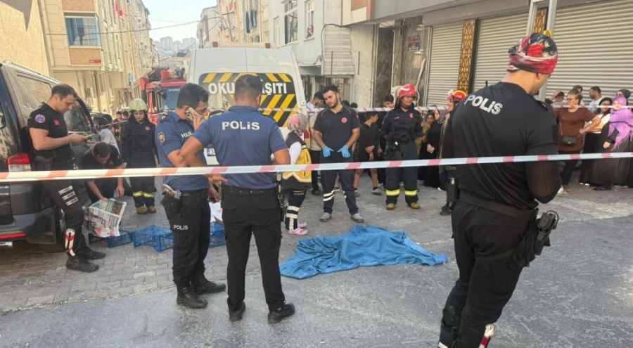 Esenyurt'ta servis minibüsü anne oğlu ezdi