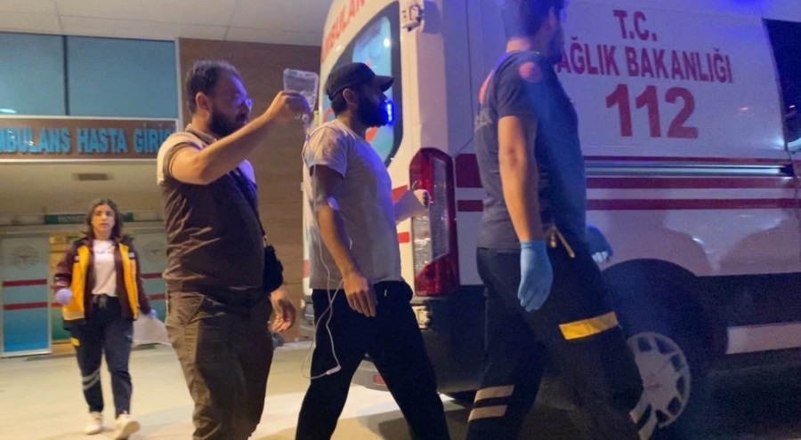 İnegöl'de çamaşır makinesini keserken kanlar içinde kaldı