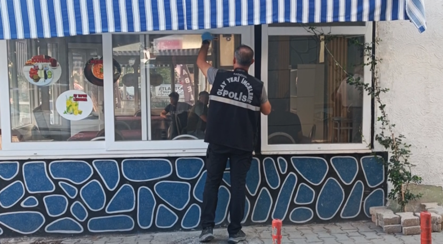 Silahlı kavgada 2 iş yerine kurşunlar isabet etti