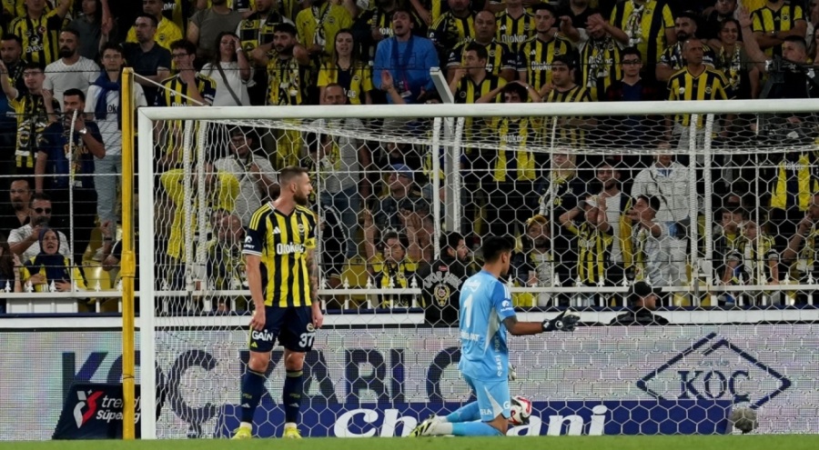 Fenerbahçe, evinde berabere kaldı