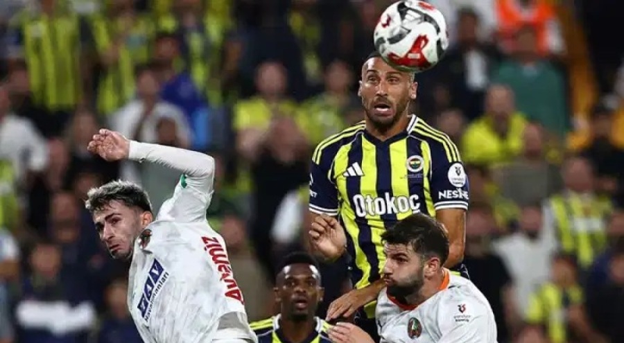 Cenk Tosun'dan penaltı tepkisi! 'Net bir penaltımız yendiği ortada'
