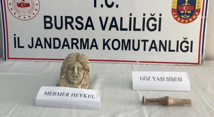 Bursa'da şüphe üzerine durdurulan araçtan tarihi eser çıktı