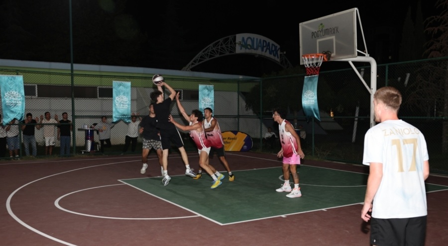 Nilüfer'de 3x3 Basketbol Turnuvası heyecanı yaşandı