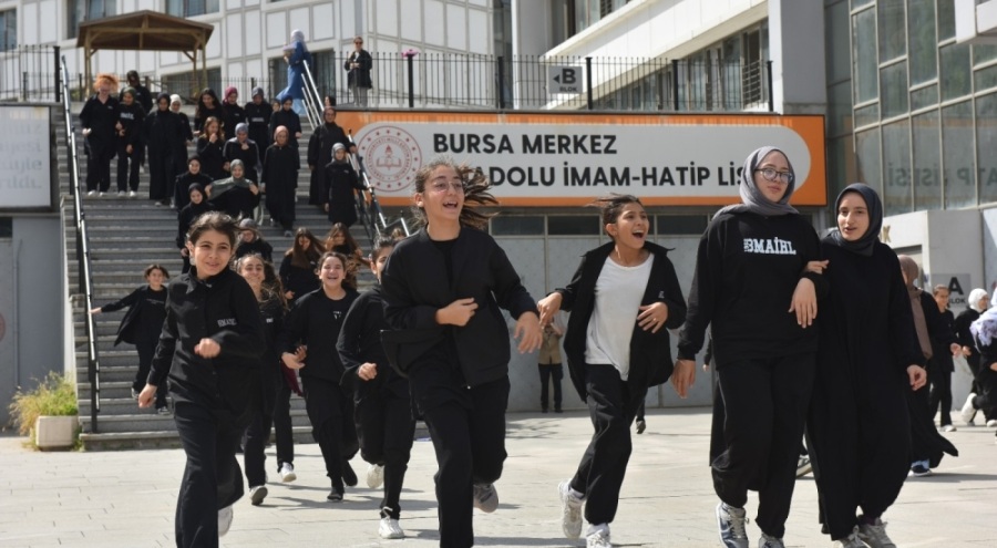 Yıldırım Belediyesi'nden afet seferberliği