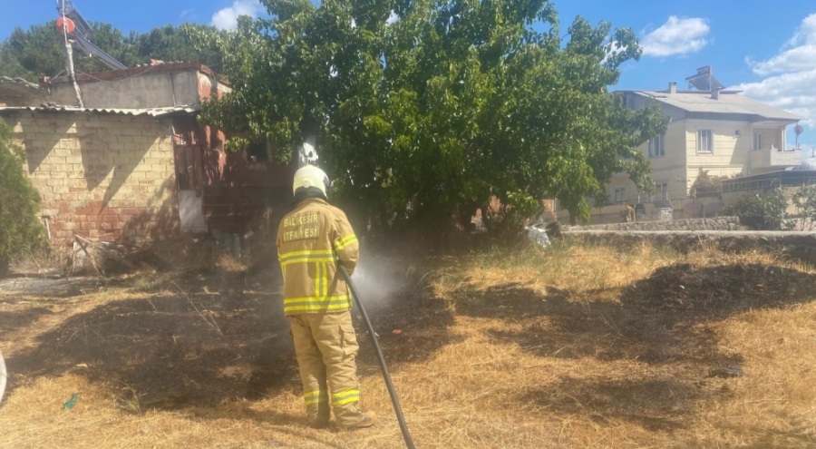 Elektrik panosundan çıkan kıvılcımlar yangına neden oldu