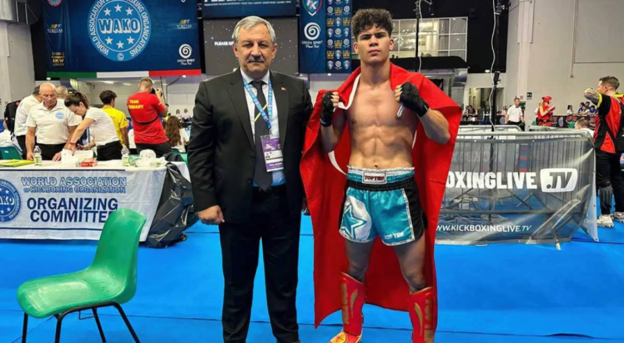 Milli kick boksçu Mehmet Taha Çelik şampiyon oldu