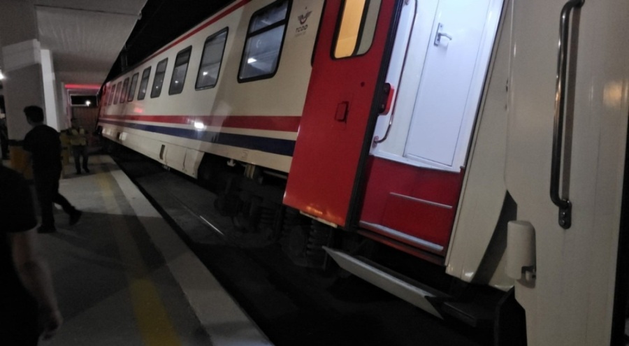 Tren kazasında mucize