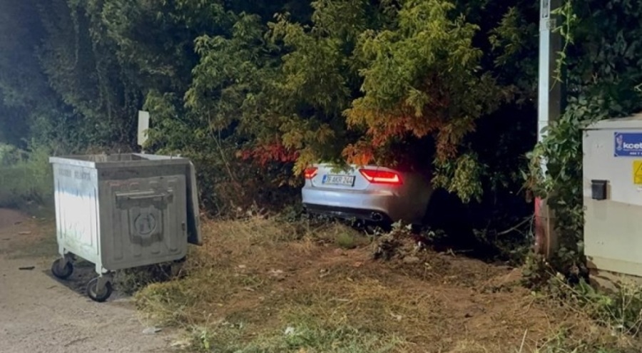 Polisi görünce kaçan alkollü sürücü fidanlığa daldı