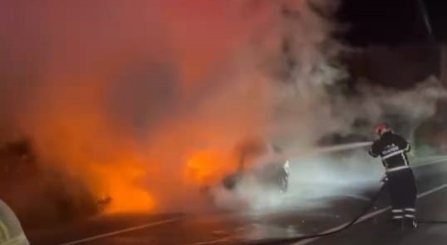 Bursa'da otomobil küle döndü
