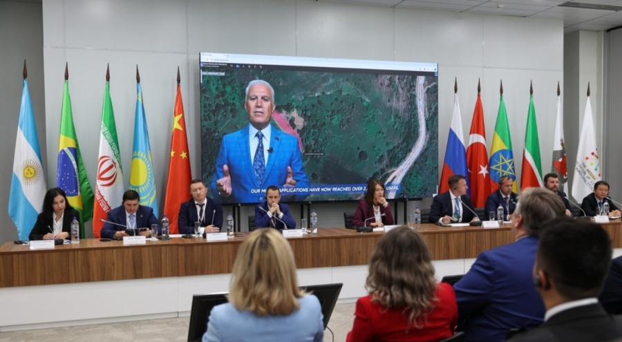 Başkan Bozbey, Bursa'nın akıllı şehir vizyonunu anlattı