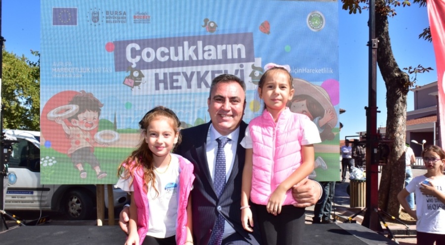 Bursa'da Heykel çocukların oldu!