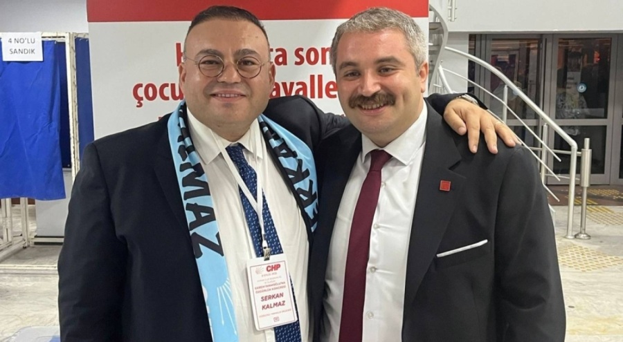 CHP Konak İlçe Kongresi'nde iki adaylı yarışın kazananı belli oldu
