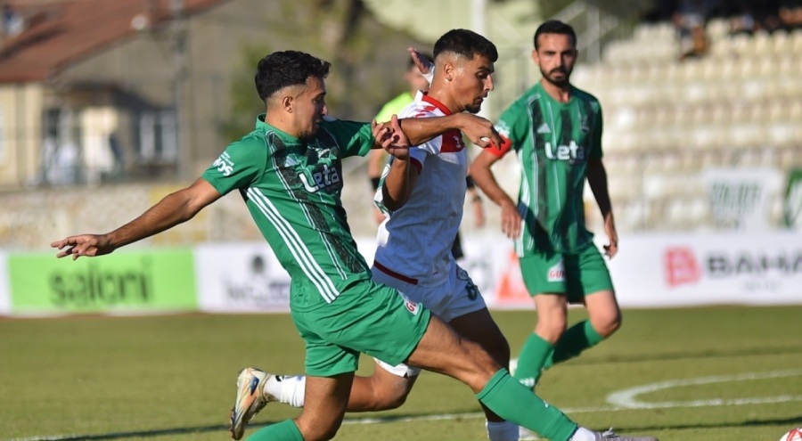 İnegöl Kafkasspor evinde Yalova FK 77'ye 3-1 mağlup oldu