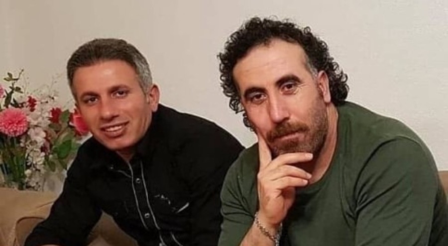 Park halindeki tıra çarpan otomobildeki 3 kardeşten 2'si öldü