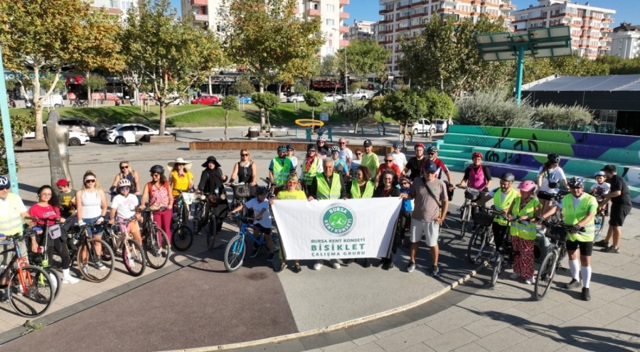 Bursa'da Renkli Pedallar sağlıklı bir çevre için çevrildi