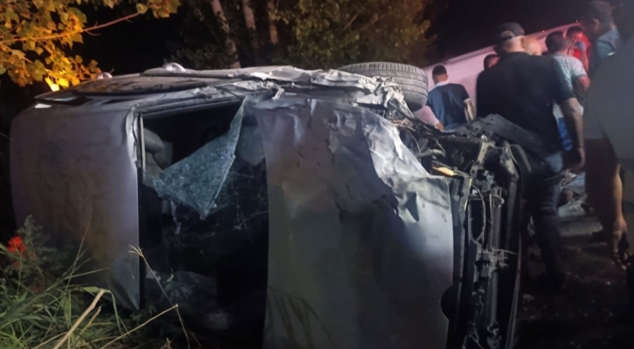Zincirleme trafik kazası! 1 ölü, 8 yaralı var