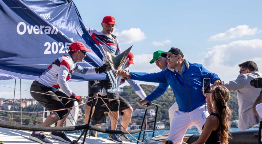 Bosphorus Cup yelken yarışı İstanbul Boğazı'nda yapıldı