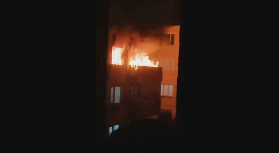 Bursa'da yangından kurtulmak için çıktıkları balkon sonları oldu