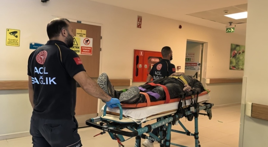 Bursa'da üzerine sunta devrilen işçi yaralandı