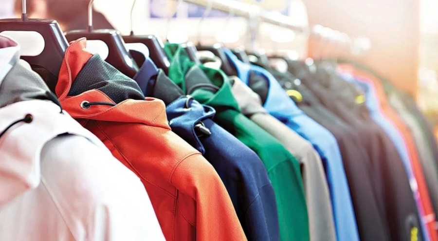 Dev giyim markası satılıyor!