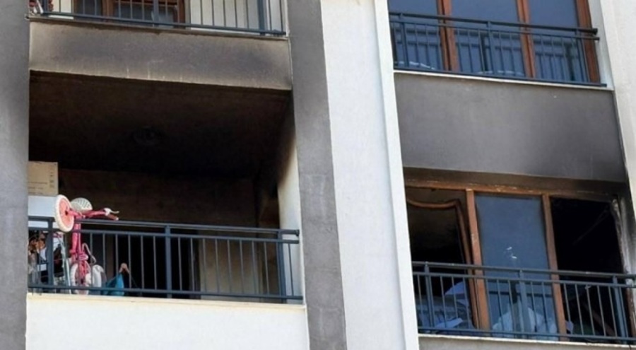 Korkutan yangın! 4 kişi dumandan etkilendi