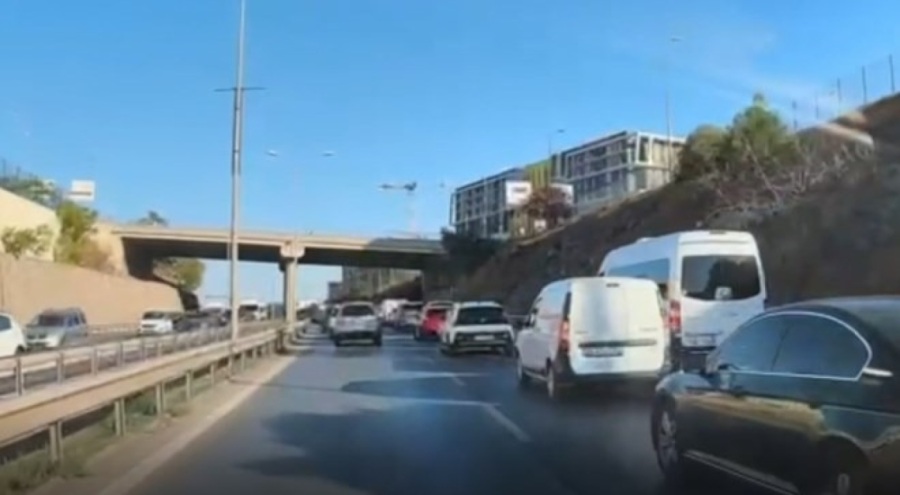Emniyet şeridini ihlal eden servis sürücüsüne ceza