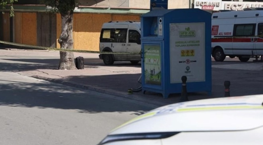 Bomba alarmı: Cadde trafiğe kapatıldı