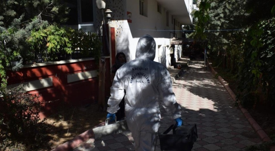 Günlerdir aranıyordu apartmanın çatı katında ölü bulundu